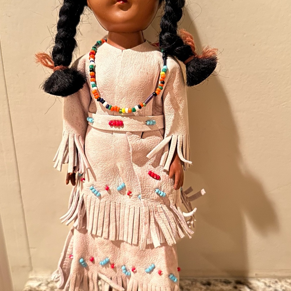Vintage Native American Doll with Papoose Baby - Picture 4 of 9